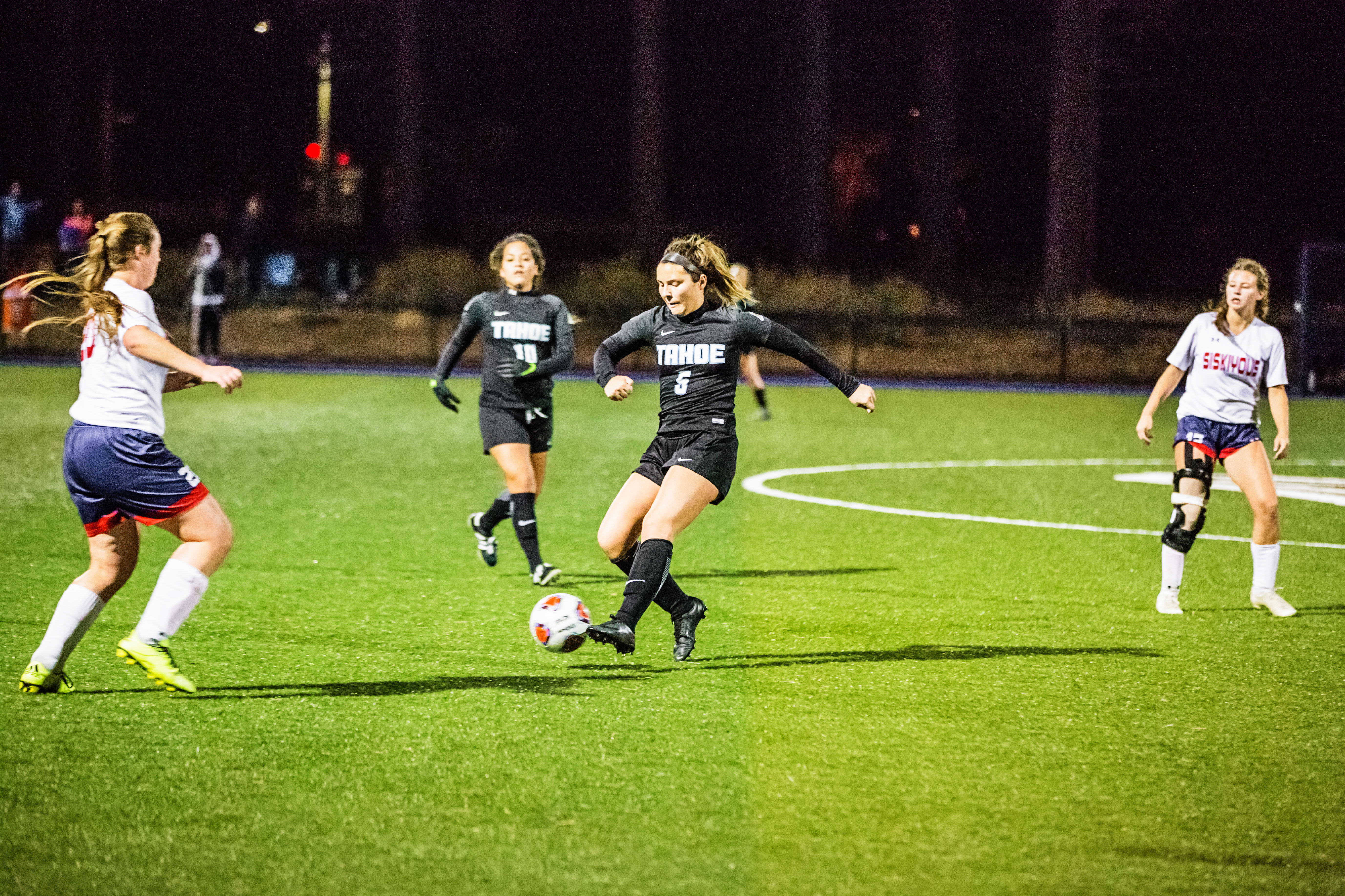 Caitlyn Bidart gets the ball