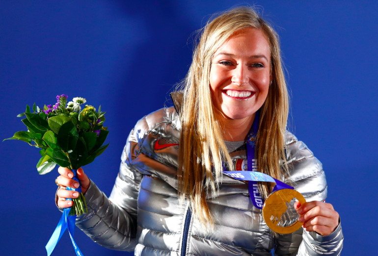 Jamie Anderson at the 2014 Winter Olympics with her gold medal